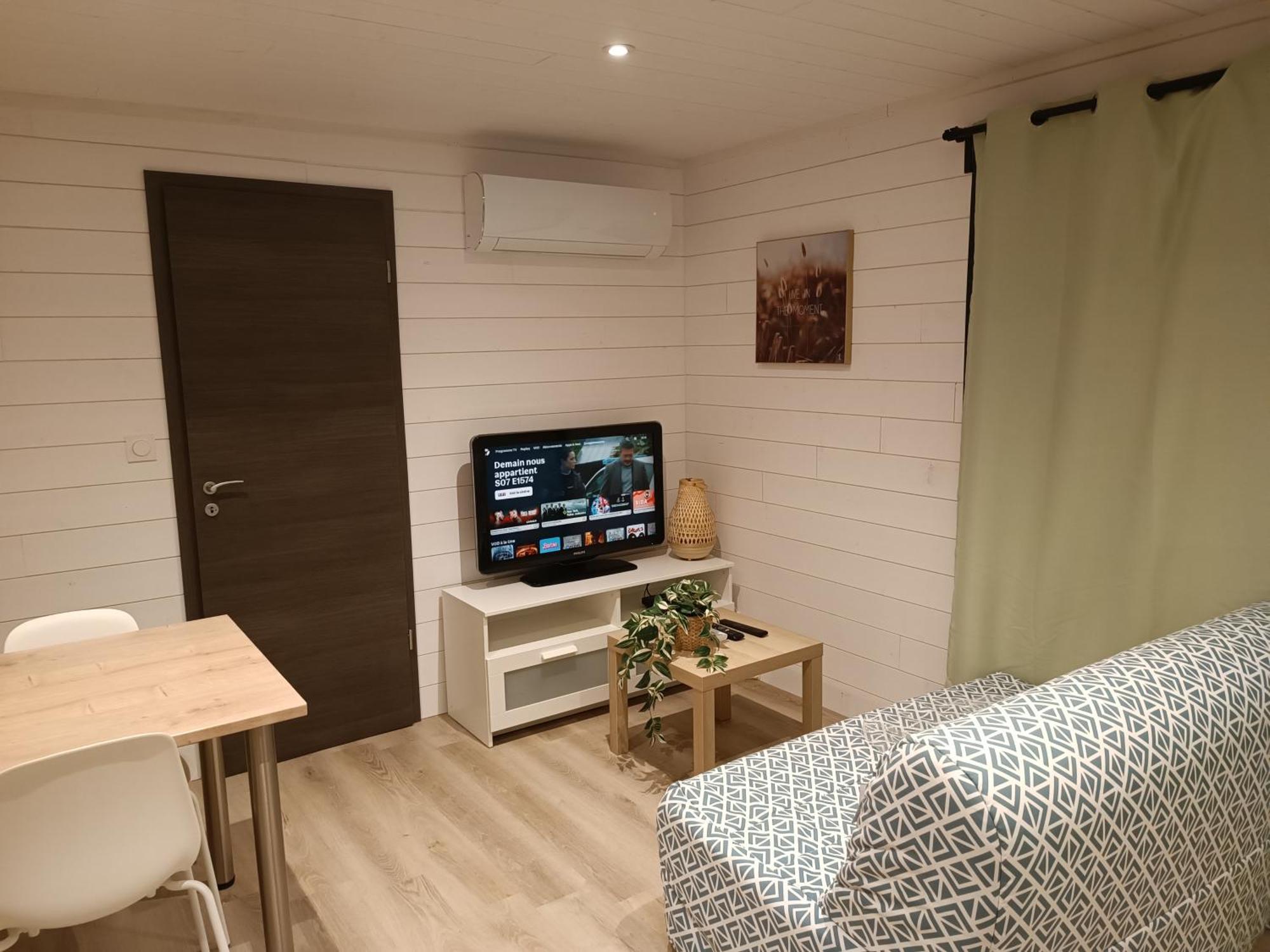 Chalet Bois Cosy Et Chaleureux Lignieres  Exterior photo